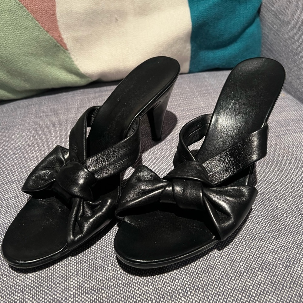 Robert Clergerie black twist mules size 8.5